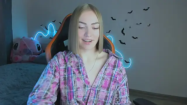 LaraKrein lk online show from November 2, 2025, 11:59 am