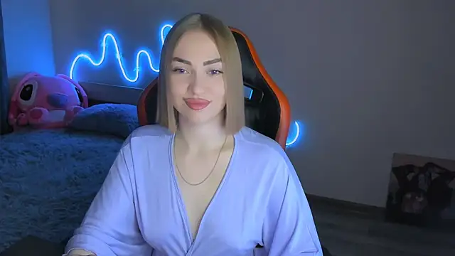 LaraKrein lk online show from April 5, 2026, 2:24 pm