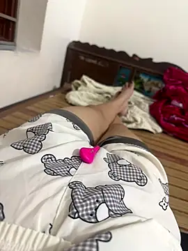 sharon-Hanna online show from September 14, 2025, 2:06 pm