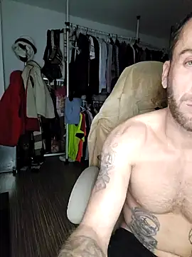 SugarThug online show from September 10, 2025, 11:37 pm