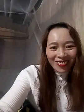 Bianly online show from November 2, 2025, 2:05 am