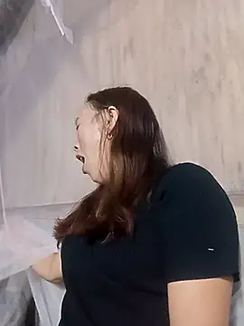 Bianly online show from October 6, 2025, 3:29 am