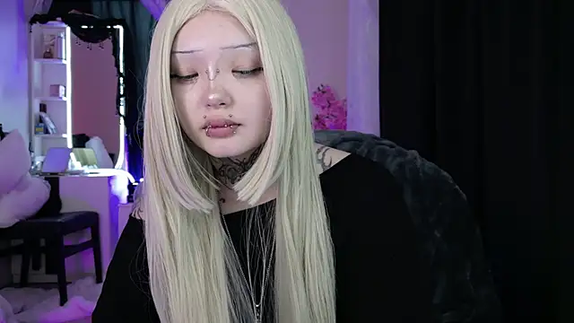 Lein Bone online show from May 12, 2026, 12:30 am