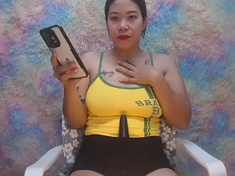 Snapshot of wild_rose69 chatting on July 10, 2026, 11:05 pm wild rose69 online show from July 10, 2026, 11:05 pm