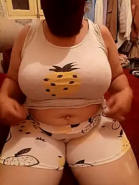 mayakhalyfaa online show from October 8, 2025, 10:43 pm