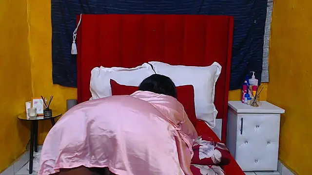 Candycrush2555 online show from October 9, 2025, 7:53 am