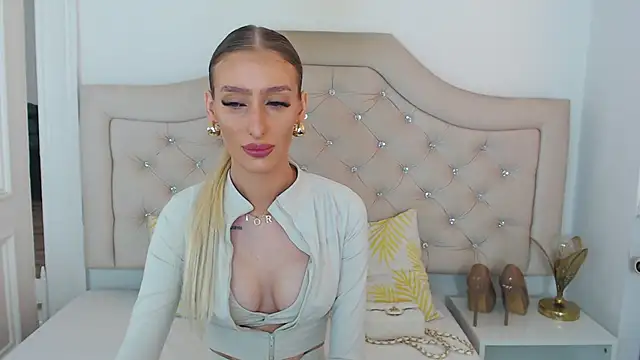 Snapshot of NatalieSensual chatting on March 9, 2026, 10:52 am NatalieSensual online show from March 9, 2026, 10:52 am