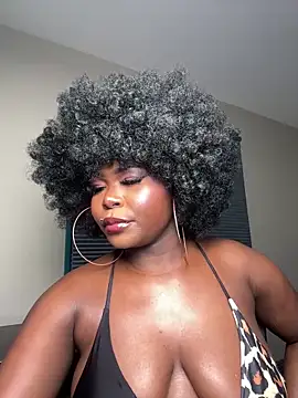 Snapshot of WomanNextdoor1 chatting on May 6, 2026, 1:42 am WomanNextdoor1 online show from May 6, 2026, 1:42 am