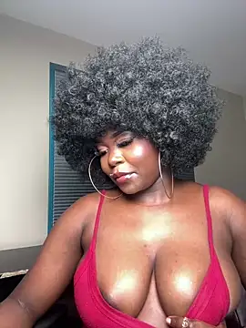 Snapshot of WomanNextdoor1 chatting on April 18, 2026, 7:58 pm WomanNextdoor1 online show from April 18, 2026, 7:58 pm