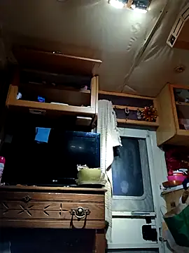 Snapshot of ShawnandDani7074 chatting on January 15, 2026, 6:50 am ShawnandDani7074 online show from January 15, 2026, 6:50 am