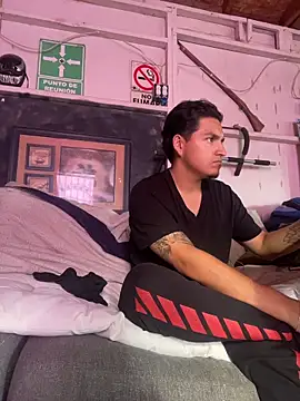 Snapshot of Shankortiz chatting on March 4, 2026, 11:34 pm Shankortiz online show from March 4, 2026, 11:34 pm