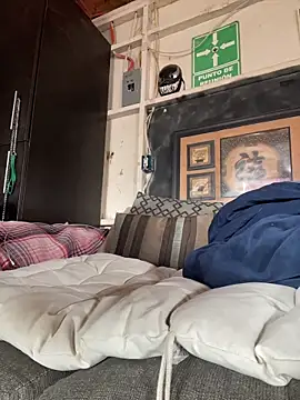 Snapshot of Shankortiz chatting on February 19, 2026, 6:27 pm Shankortiz online show from February 19, 2026, 6:27 pm