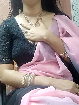 Hot-rima online show from April 4, 2026, 1:01 am