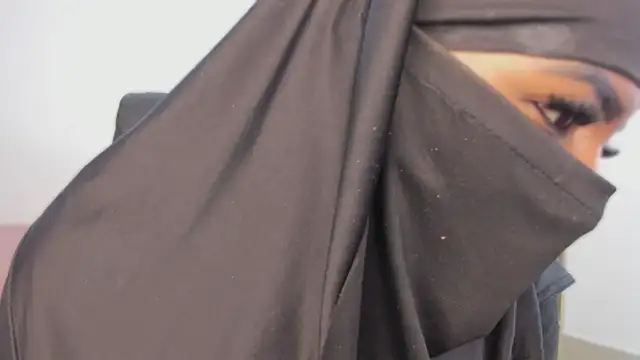 Snapshot of yasmin_elite chatting on January 15, 2026, 12:19 pm yasmin elite online show from January 15, 2026, 12:19 pm