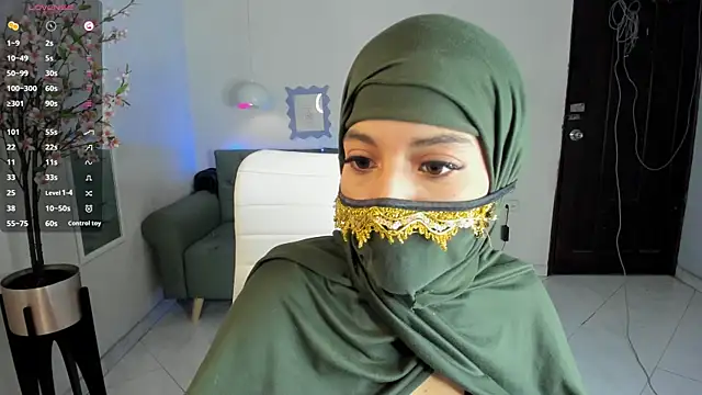 leila whisper online show from September 13, 2025, 6:19 pm