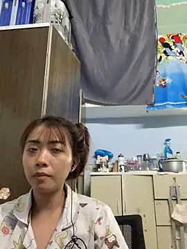 Snapshot of Minee1202 chatting on March 19, 2026, 2:33 am Minee1202 online show from March 19, 2026, 2:33 am