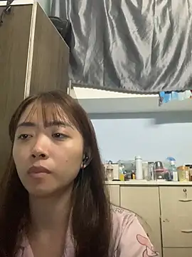 Snapshot of Minee1202 chatting on February 13, 2026, 1:27 am Minee1202 online show from February 13, 2026, 1:27 am