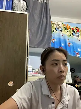 Snapshot of Minee1202 chatting on March 28, 2026, 6:36 am Minee1202 online show from March 28, 2026, 6:36 am