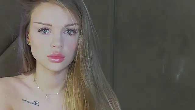 MarilynNova online show from December 2, 2025, 4:14 am