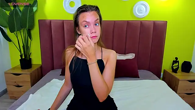 Vickie Smith online show from September 12, 2025, 1:28 am