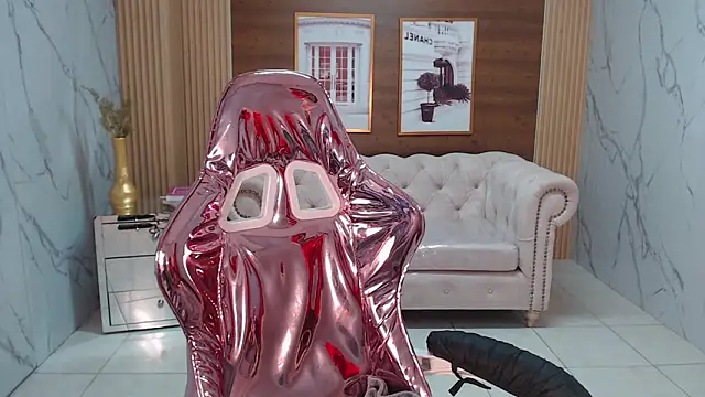 Snapshot of allyssa_bellini_s chatting on October 19, 2025, 1:03 pm allyssa bellini s online show from October 19, 2025, 1:03 pm