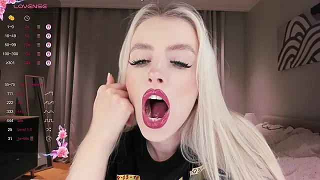 Snapshot of sashaloveyou chatting on November 23, 2025, 12:20 am sashaloveyou online show from November 23, 2025, 12:20 am