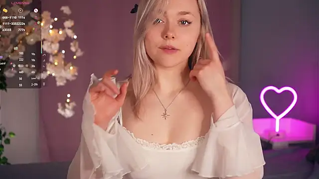 Snapshot of AccaCroyle chatting on February 17, 2026, 7:22 pm AccaCroyle online show from February 17, 2026, 7:22 pm