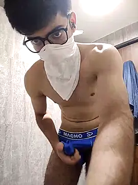 Snapshot of mrmasseur06 chatting on October 16, 2025, 7:55 pm mrmasseur06 online show from October 16, 2025, 7:55 pm