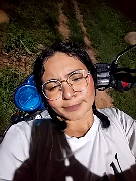 Lily-o online show from October 26, 2025, 11:05 pm