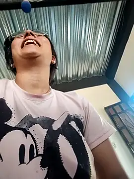 Lily-o online show from November 23, 2025, 2:16 pm