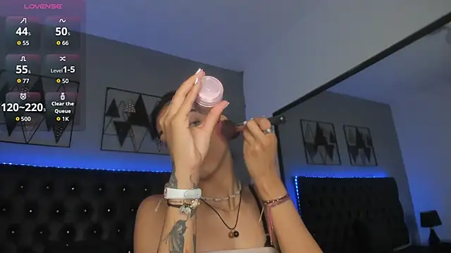 Snapshot of Ebonysweet__ chatting on October 2, 2025, 2:31 pm Ebonysweet online show from October 2, 2025, 2:31 pm