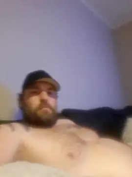 Snapshot of Bamse28 chatting on October 16, 2025, 11:57 pm Bamse28 online show from October 16, 2025, 11:57 pm