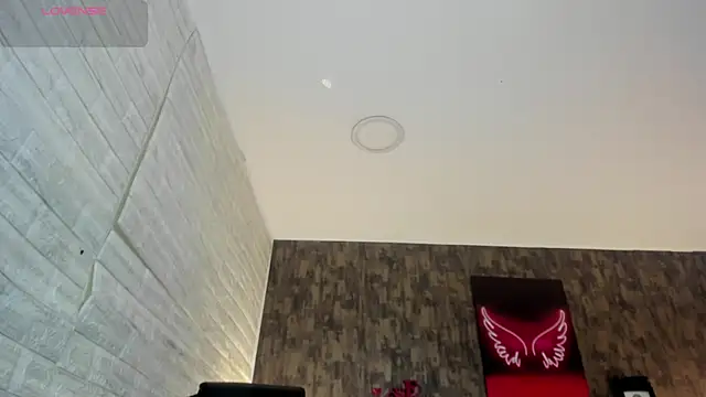 marian  stone online show from October 10, 2025, 6:20 pm