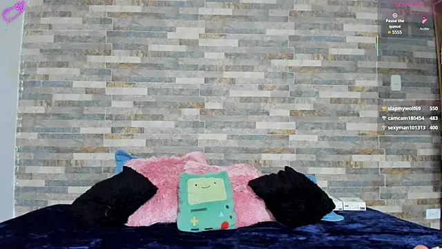 violett  golden online show from October 16, 2025, 11:07 am