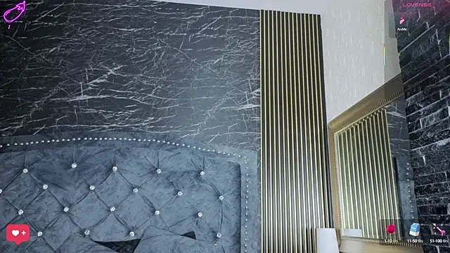 violett  golden online show from September 22, 2025, 10:43 am