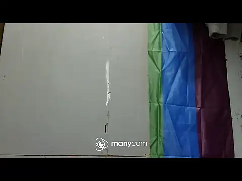 Snapshot of juicycum069 chatting on January 8, 2026, 11:33 pm juicycum069 online show from January 8, 2026, 11:33 pm