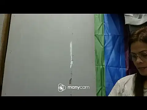 Snapshot of juicycum069 chatting on January 9, 2026, 11:44 pm juicycum069 online show from January 9, 2026, 11:44 pm