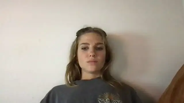 Snapshot of sweetceeme chatting on April 8, 2026, 6:26 am sweetceeme online show from April 8, 2026, 6:26 am