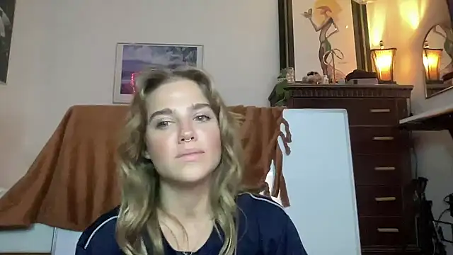 sweetceeme online show from October 17, 2025, 4:16 am