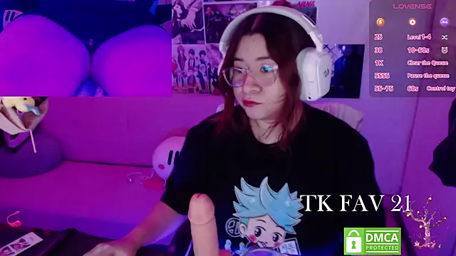 Pink girl0n online show from April 24, 2026, 2:24 am