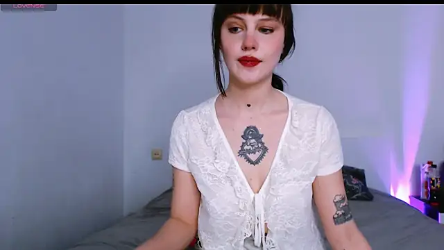 Snapshot of Pizda-Drozda chatting on April 4, 2026, 11:33 pm Pizda-Drozda online show from April 4, 2026, 11:33 pm