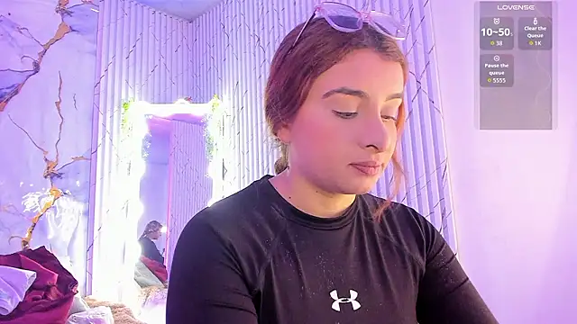 Snapshot of Naomy_tay1 chatting on March 21, 2026, 3:30 am Naomy tay1 online show from March 21, 2026, 3:30 am