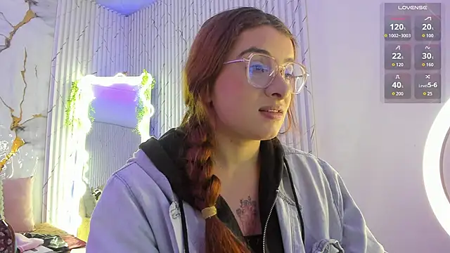 Snapshot of Naomy_tay1 chatting on March 26, 2026, 3:05 am Naomy tay1 online show from March 26, 2026, 3:05 am