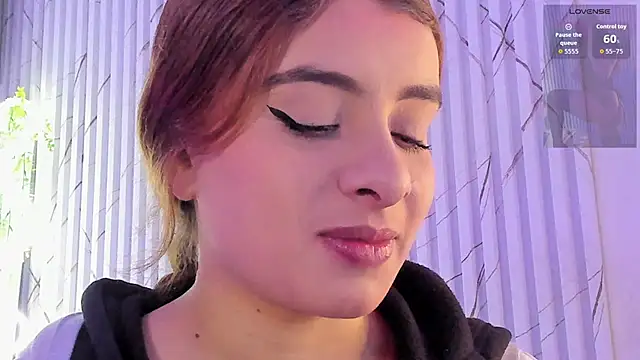Naomy tay1 online show from April 23, 2026, 3:02 am