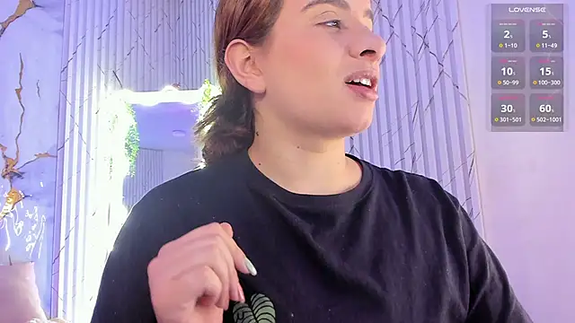 Snapshot of Naomy_tay1 chatting on March 28, 2026, 3:18 am Naomy tay1 online show from March 28, 2026, 3:18 am