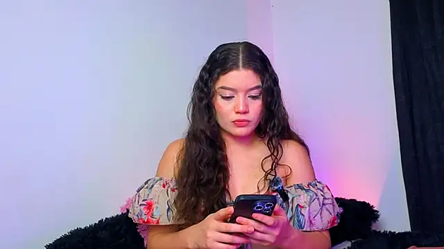 Snapshot of celestte_evans_1 chatting on October 7, 2025, 4:57 am celestte evans 1 online show from October 7, 2025, 4:57 am