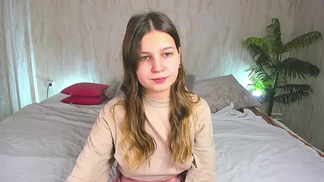 Elle Ellise online show from October 24, 2025, 7:40 am