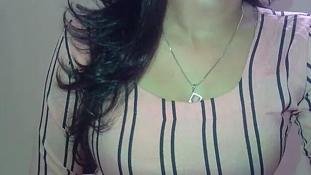 SONIYA 47 online show from May 30, 2026, 5:18 pm