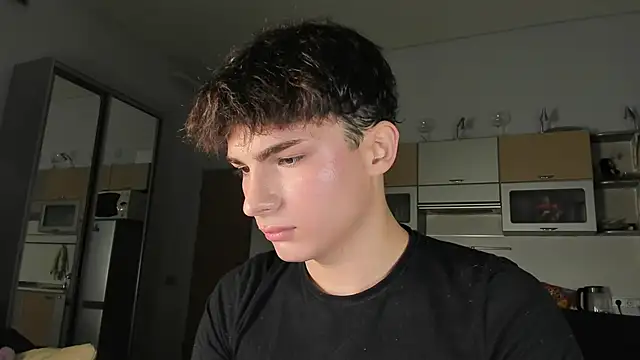 Snapshot of mystic_evan chatting on September 29, 2025, 10:48 pm mystic evan online show from September 29, 2025, 10:48 pm