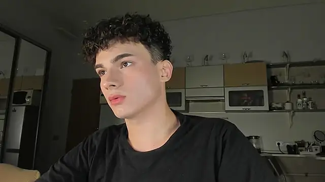 Snapshot of mystic_evan chatting on September 13, 2025, 11:38 pm mystic evan online show from September 13, 2025, 11:38 pm